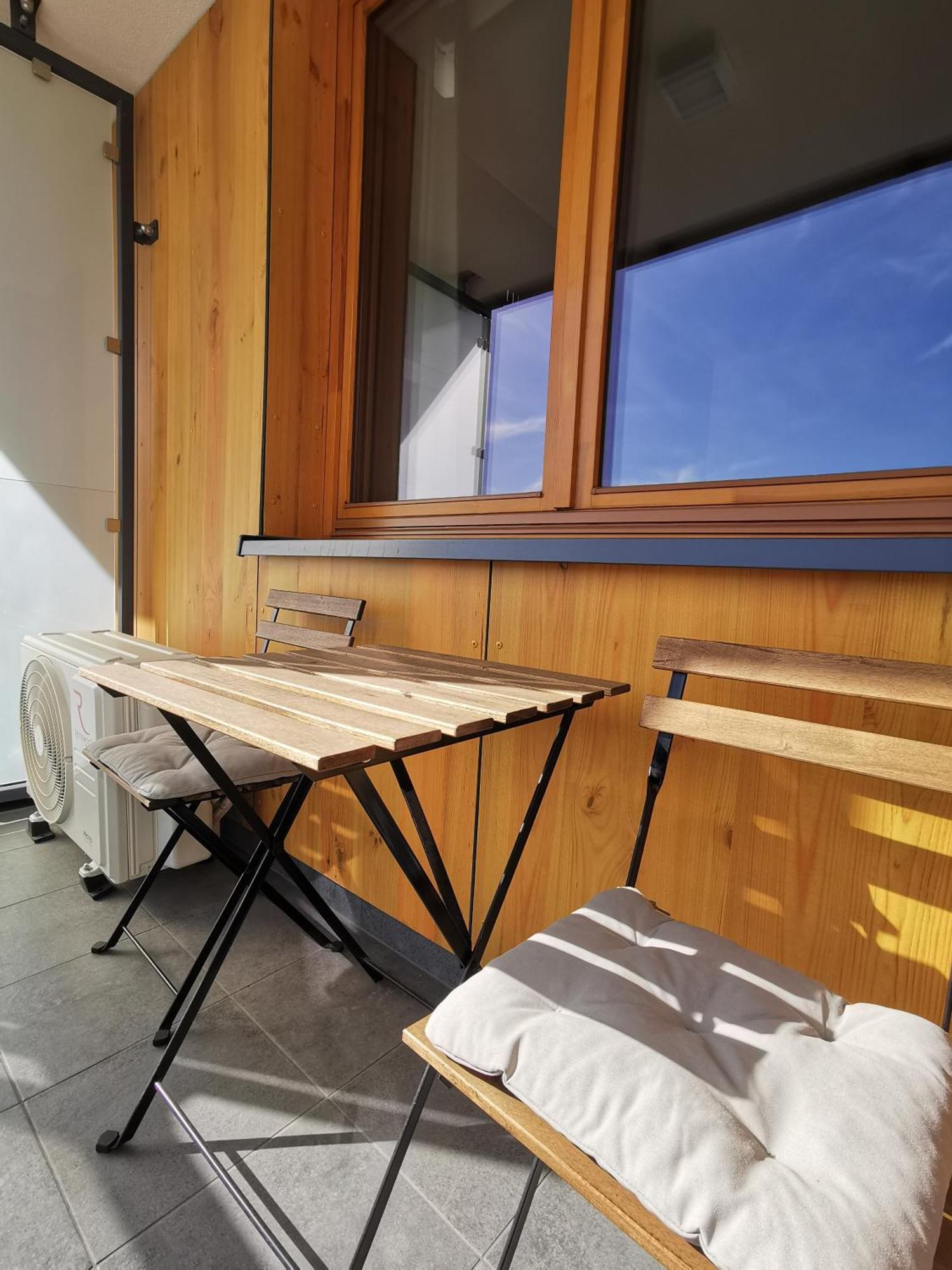 Wola Blue Modern Apartment Warsaw Exterior photo
